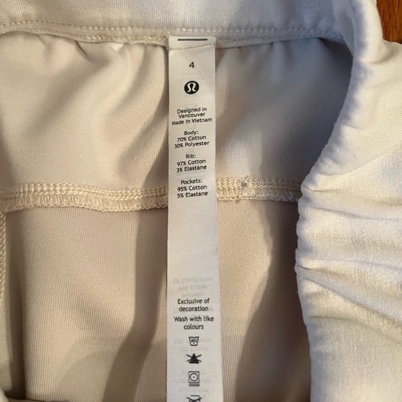 Good Used Condition/ Fair Used Condition Lululemon softstream pants bundle - Picture 3 of 7